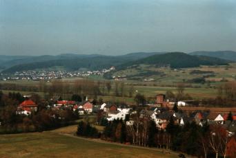 Untere Bahnhofstraße mit Blick auf Kombach